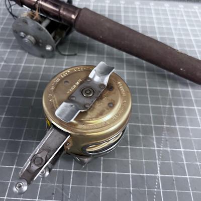 Couple of Old Fishing REELS