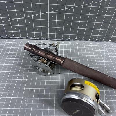 Couple of Old Fishing REELS