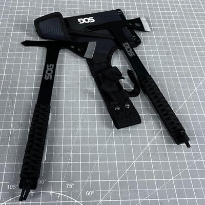 (2) Tom-a-hawks (1) has Scabbard 