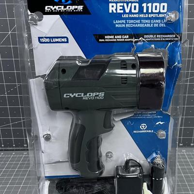 REEVO New in the Package SPOT LIGHT
