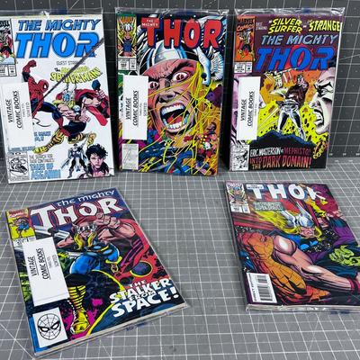 THOR The Comic (15) Groups of 3 Not opened. 