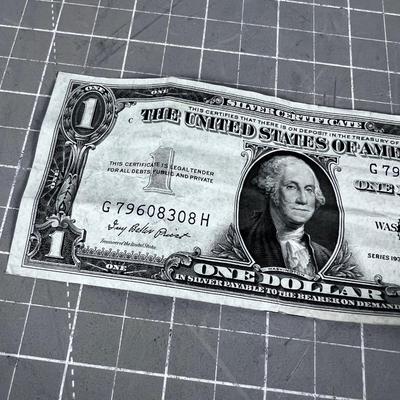 1935 E One Dollar Silver Certificate