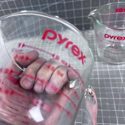 2 Pyrex Measuring Cups 