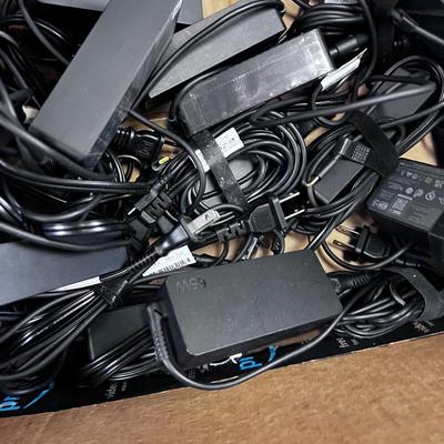 17 Lenovo Lap Top Power Supply / Chargers 