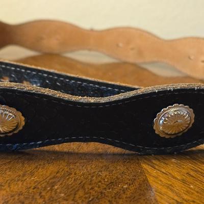 Ladie's Black Leather & Silver Concho Belt