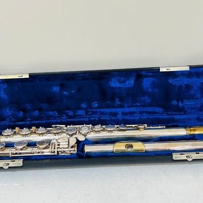 Gemeinhardt Flutes & 50 SERIES Lot Of 5 ~Read Details