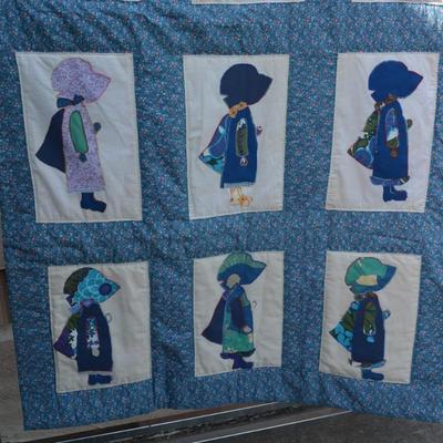 Hand Stitched Vintage Sunbonnet Sue Quilt Wall Hanging/Throw