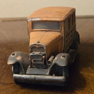 Resin Delivery Truck Deco