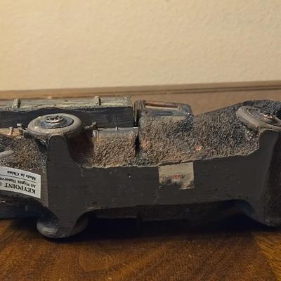 Resin Old PickUp Truck Deco