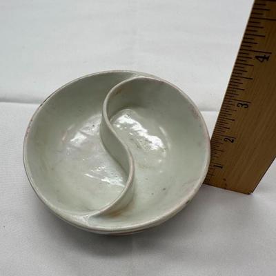 Chinese Yin-Yang Shaped Red Iron Dragons Bowl/Dish