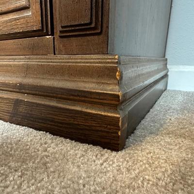 Beautiful Chest of Drawers (See description)