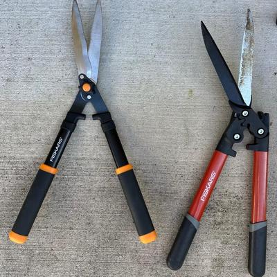Garden Tool Lot