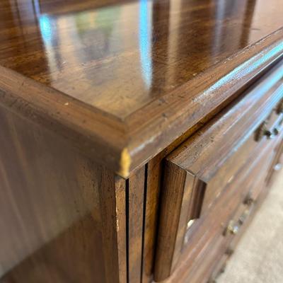 Dresser w/ Mirrors (see description)