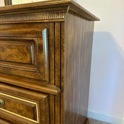 Dresser w/ Mirrors (see description)
