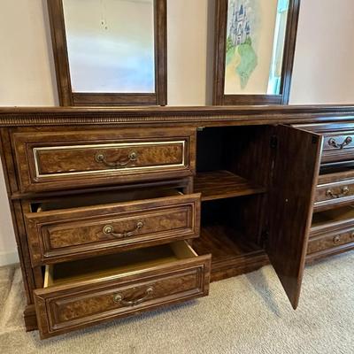 Dresser w/ Mirrors (see description)
