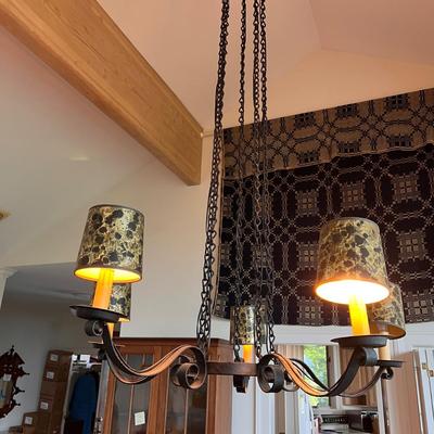Cast Iron Chandelier (LR-DZ)