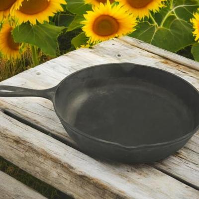 3 Notch Lodge Cast Iron Skillet