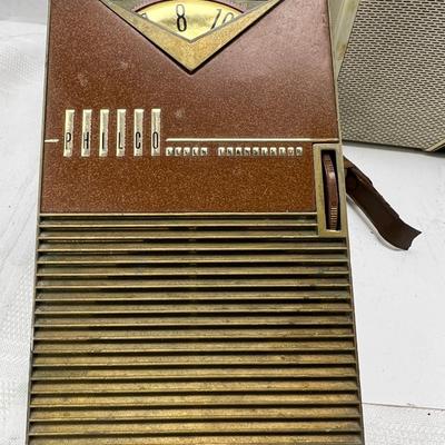 3 Vintage transitor radios