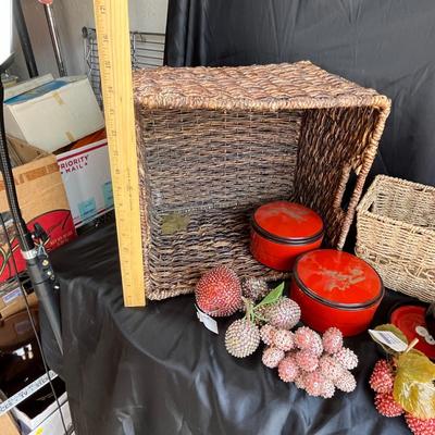 Assorted decor
