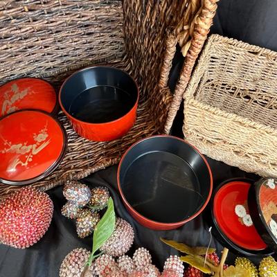 Assorted decor