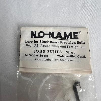 Artistic Hand Tied Fly Fishing Flies w/ Displays and more (MB-DZ)