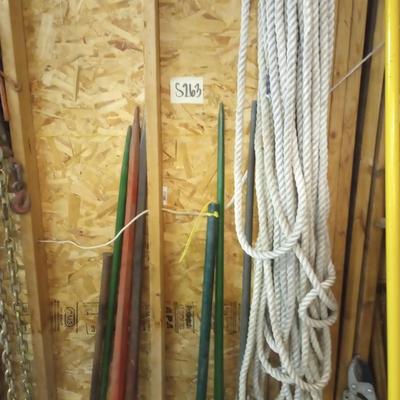 S263-Rope + metal stakes