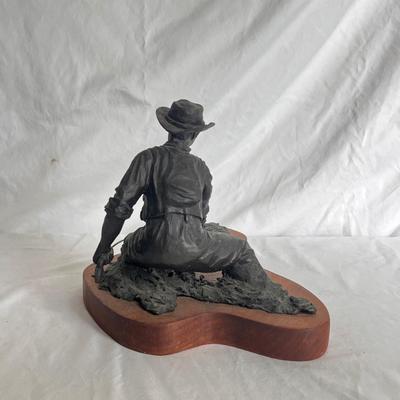 “To Fight Again” by E.M. Fender Sculpture (MB-DZ)