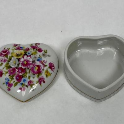 Ceramic Heart Shaped Lidded Trinket Box