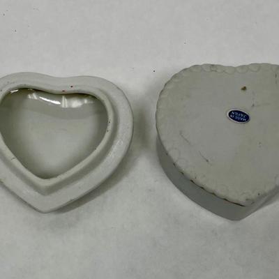 Ceramic Heart Shaped Lidded Trinket Box