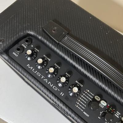 FENDER ~ Mustang II ~ Amplifier