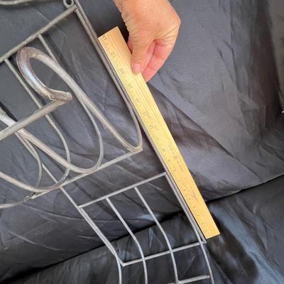 Metal decor