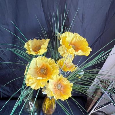 Stretch glass vases