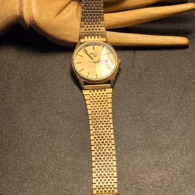 Men's Gold Day/Date Seiko Watch