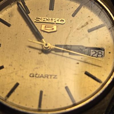 Men's Gold Day/Date Seiko Watch