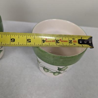 Flower Pots & Outdoor Decorations