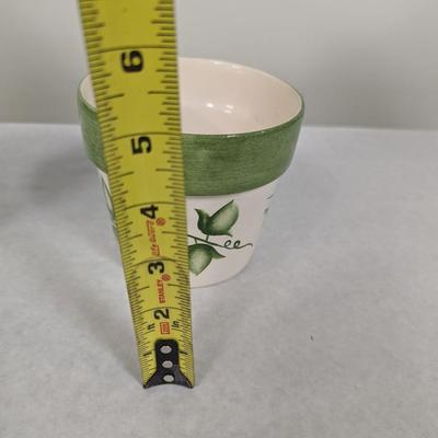 Flower Pots & Outdoor Decorations