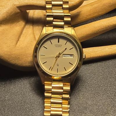 Men's Gold CITIZEN Watch