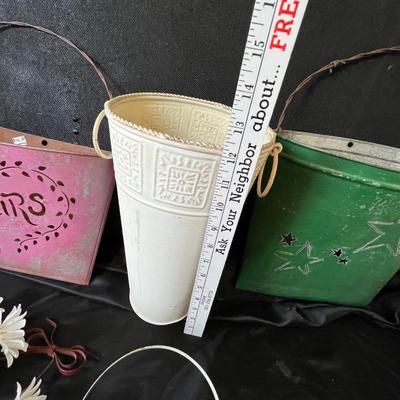 Metal ware decor