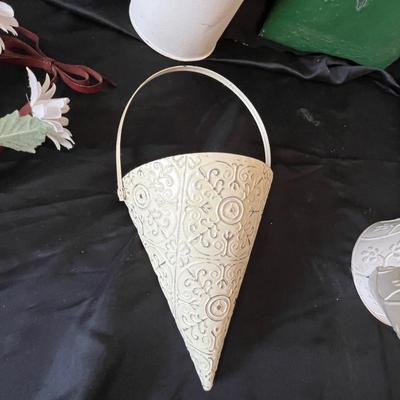 Metal ware decor