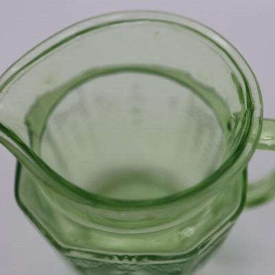 ANCHOR HOCKING Uranium Pitcher