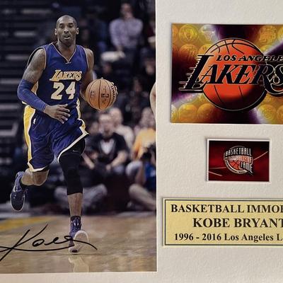 LA Lakers Kobe Bryant signed photo