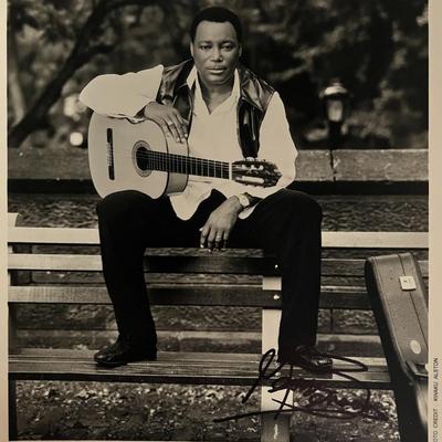 George Benson signed photo.