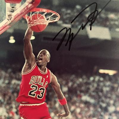 Chicago Bulls Michael Jordan signed photo