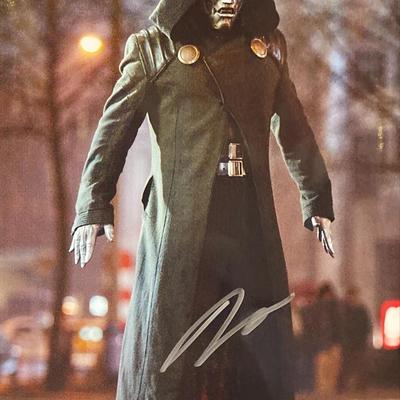 Fantastic Four 
Julian McMahon Signed Movie Photo. GFA Authenticated