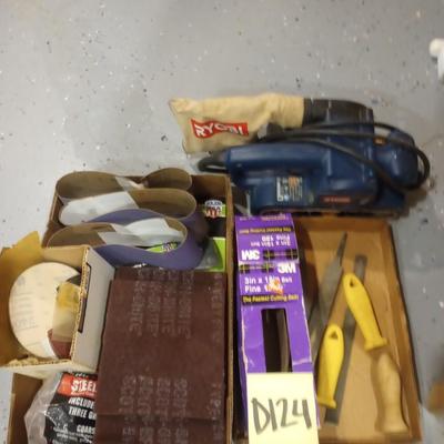 D124-Sander + sanding supplies