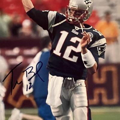 New England Patriots Tom Brady signed photo