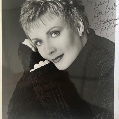 Maureen McGovern signed photo
