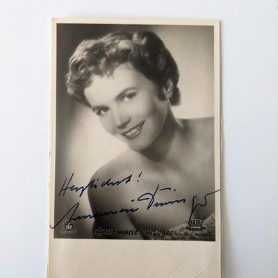 Annemarie Düringer signed photo