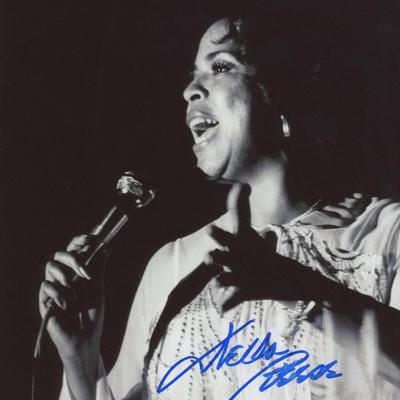 Della Reese signed photo