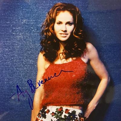 Amy Brenneman signed photo